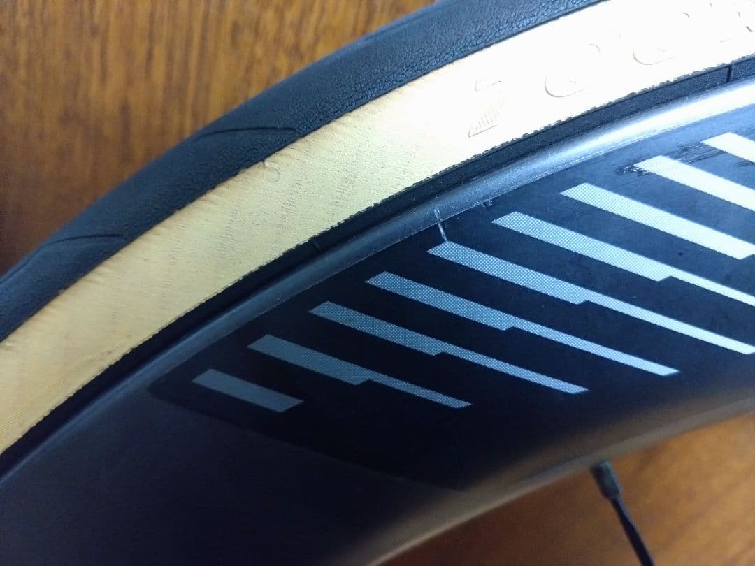 前後セット商品】VELOMANN カーボンホイール クリンチャータイヤ付き