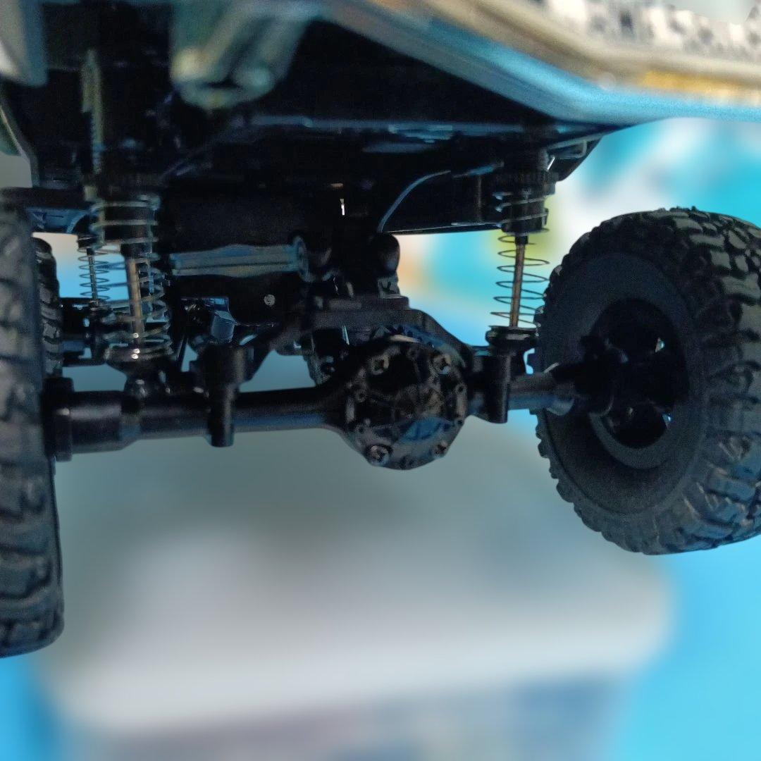 ハイラックスサーフ R／Cカー1:16 塗装済完成品