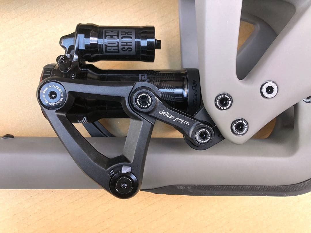 新品!! EVIL WRECKONING LS / イービル レコニング - メルカリ