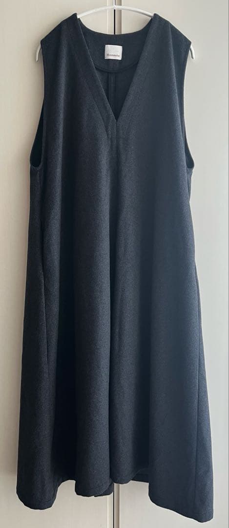 バックZIPウールフリルワンピース sheller - ミニワンピース低 価格