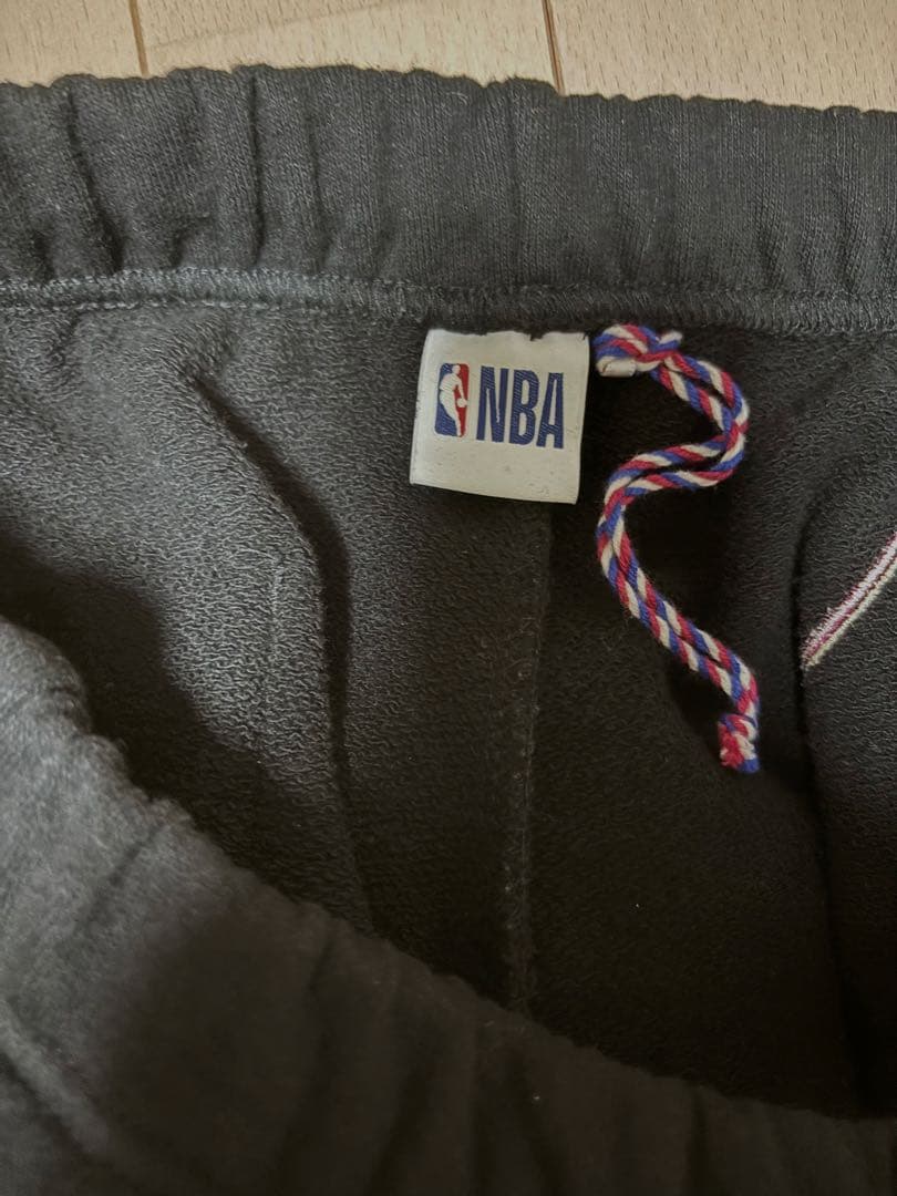 NBA ロゴ刺繍 [フリークスストア別注]ブラックパンツL - ウェア