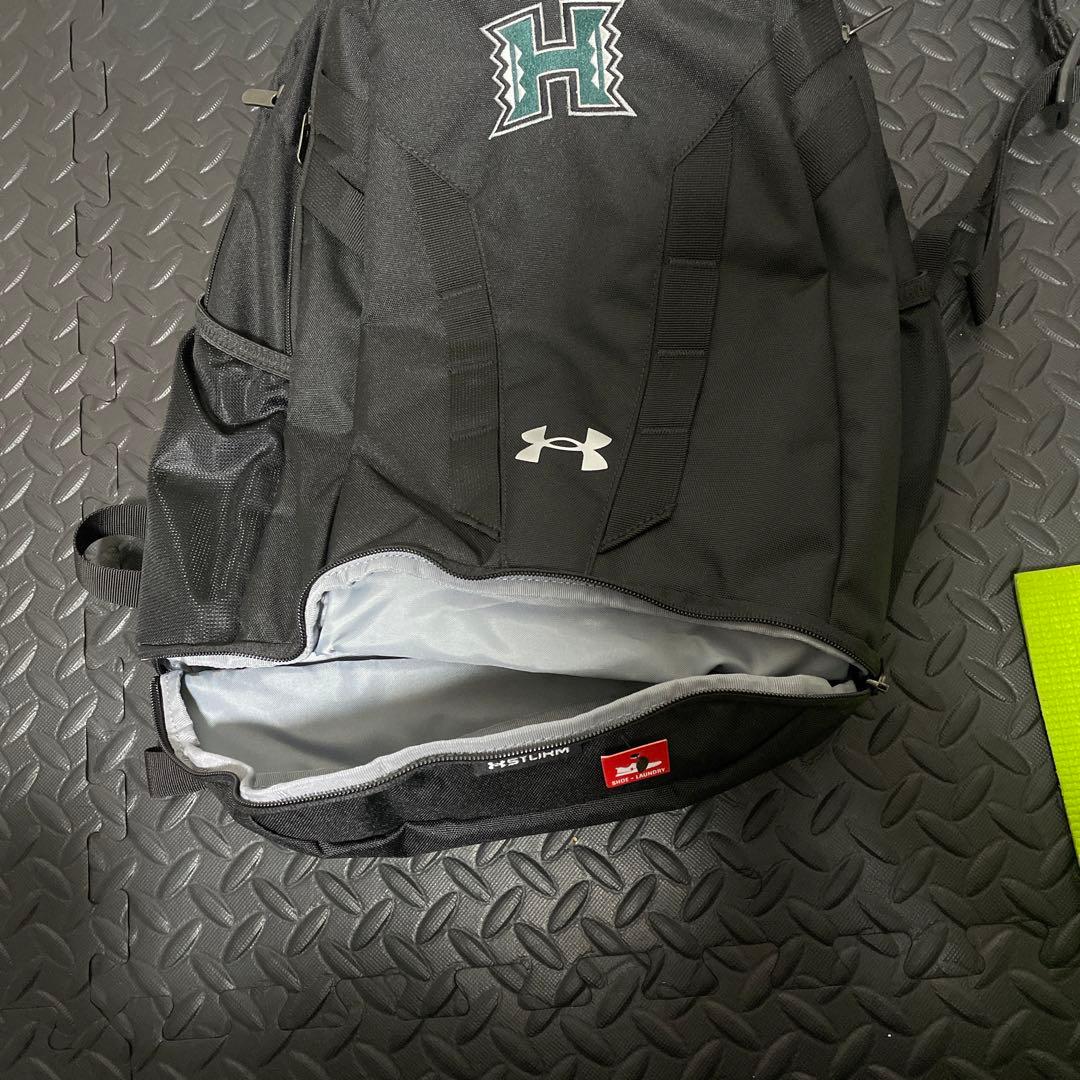 新品】ハワイ大学 アンダーアーマー コラボ リュック バックパック