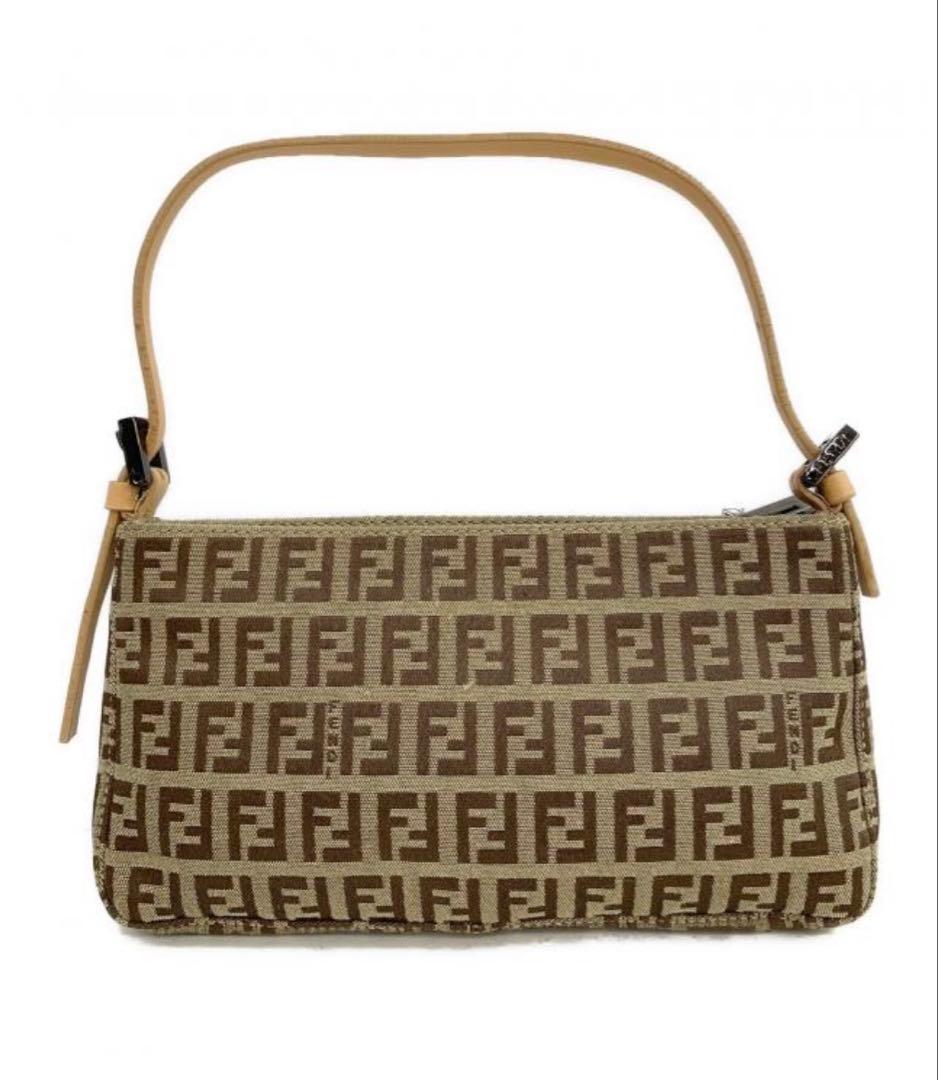 FENDI ショルダーポーチ FENDI（フェンディ） 【数量限定セール】フェンディ クラッチバッグ