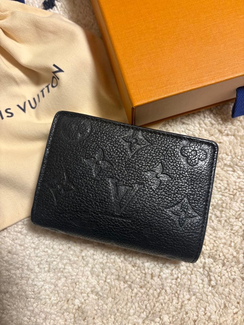 LOUIS VUITTON ブラック 二つ折り財布 楽天市場】ルイヴィトン 二つ折り財布 ポルトフォイユクレア