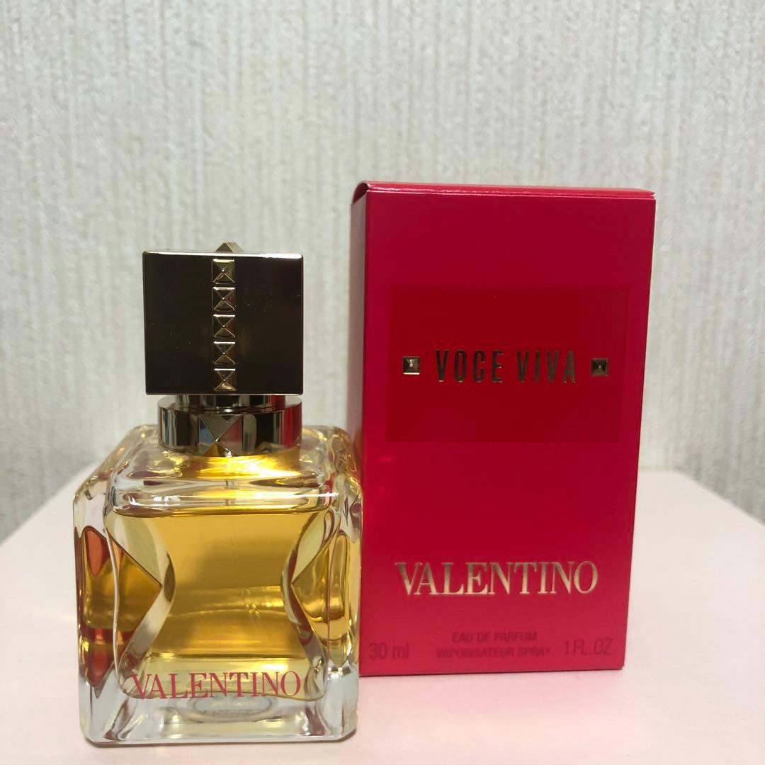 VALENTINO ヴォーチェ ヴィヴァ オードパルファン 30ml - メルカリ