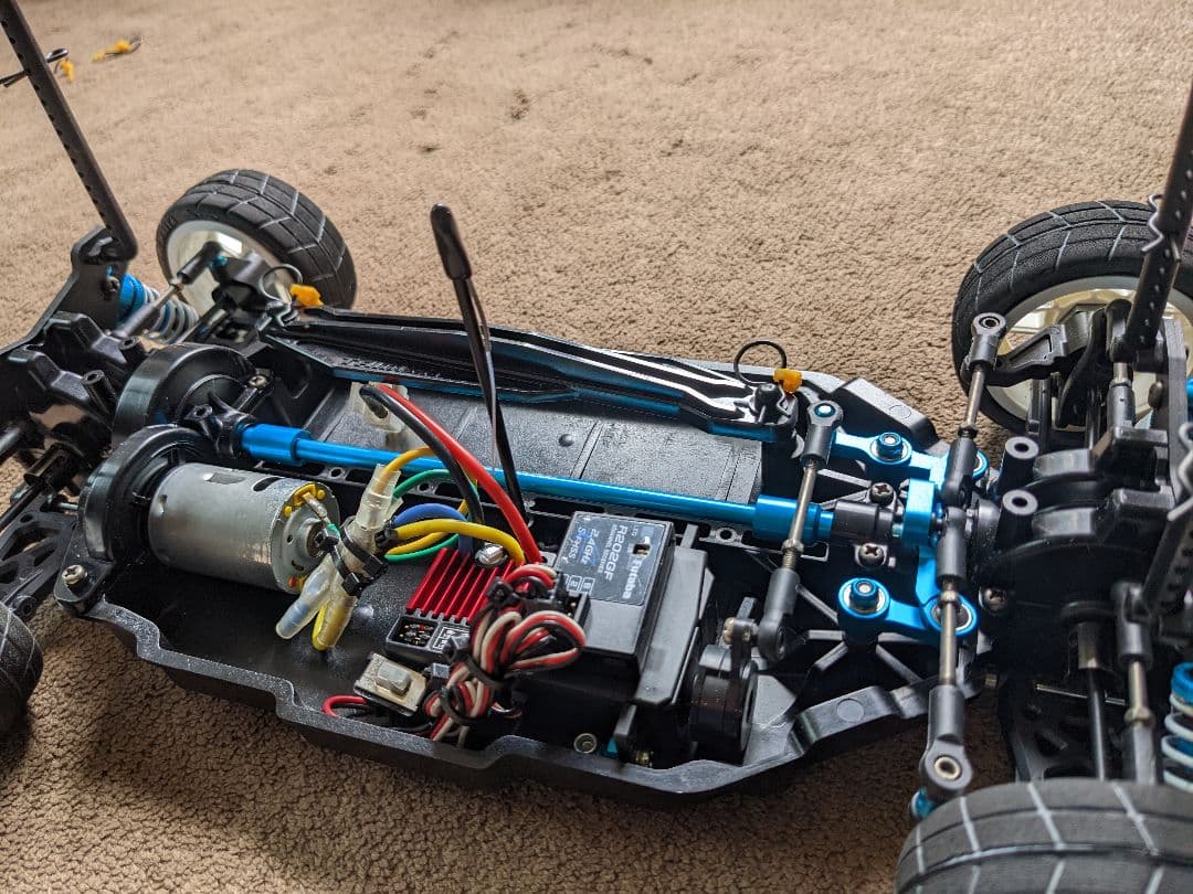 田宮 TT02 Type S シルビアボディ付き タミヤtt02 シャーシ＋ボディ