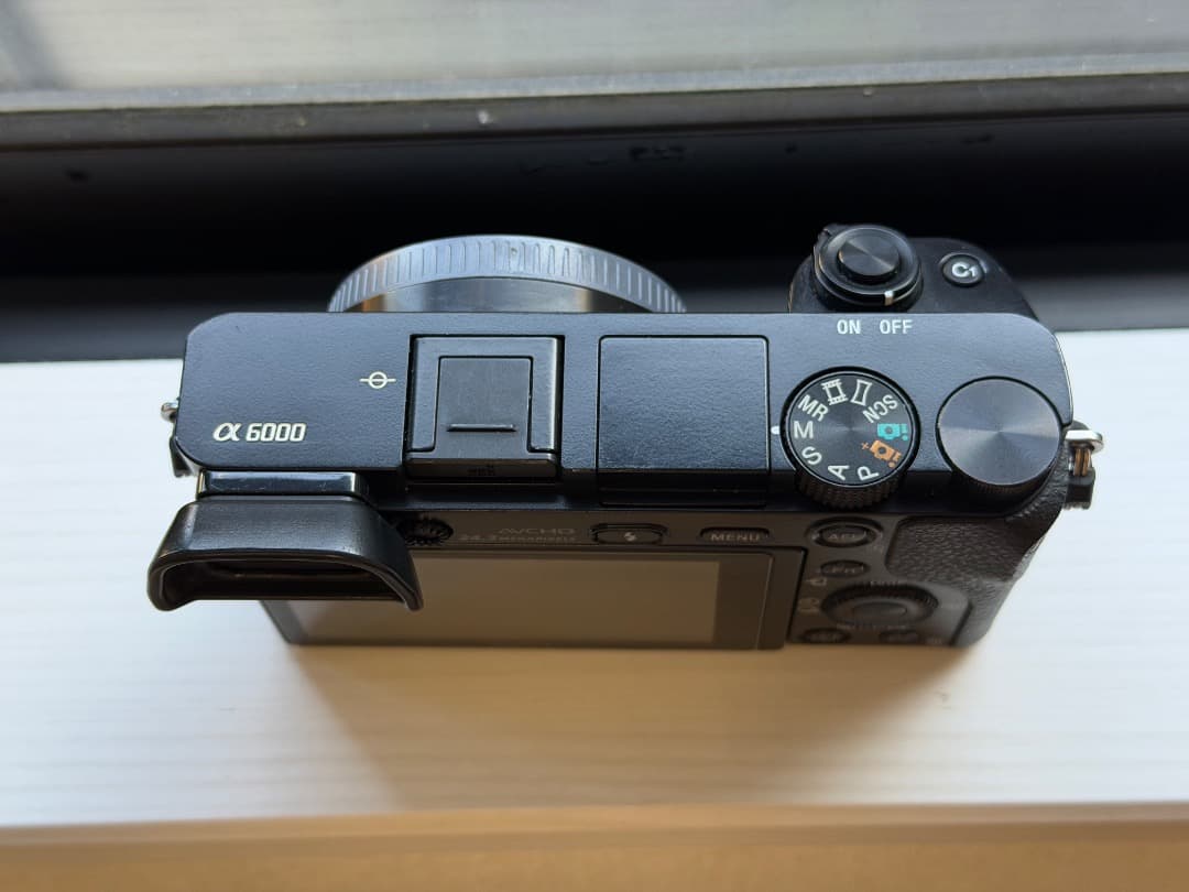 Sony α6000 ILCE-6000 24.3MP コンパクトデジタルカメラ