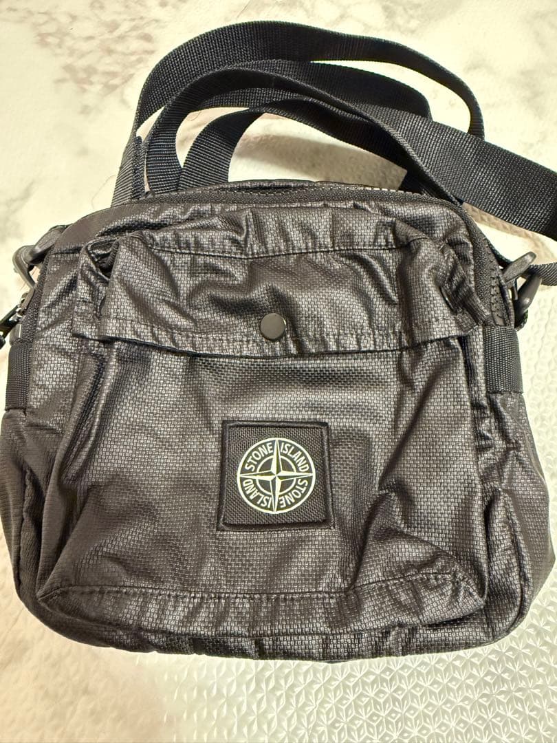 STONE  ブラックショルダーバッグ 中古・古着通販】STONE ISLAND (ストーンアイランド) クロスボディ