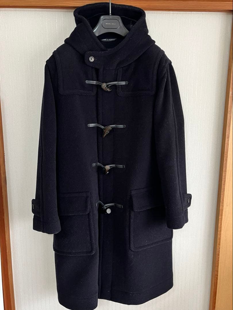 INVERTERE インバーティア/ ヘリンボーンダッフルコート36 BEAMS 冬の主役にふさわしい、＜INVERTERE（インバーティア）＞の