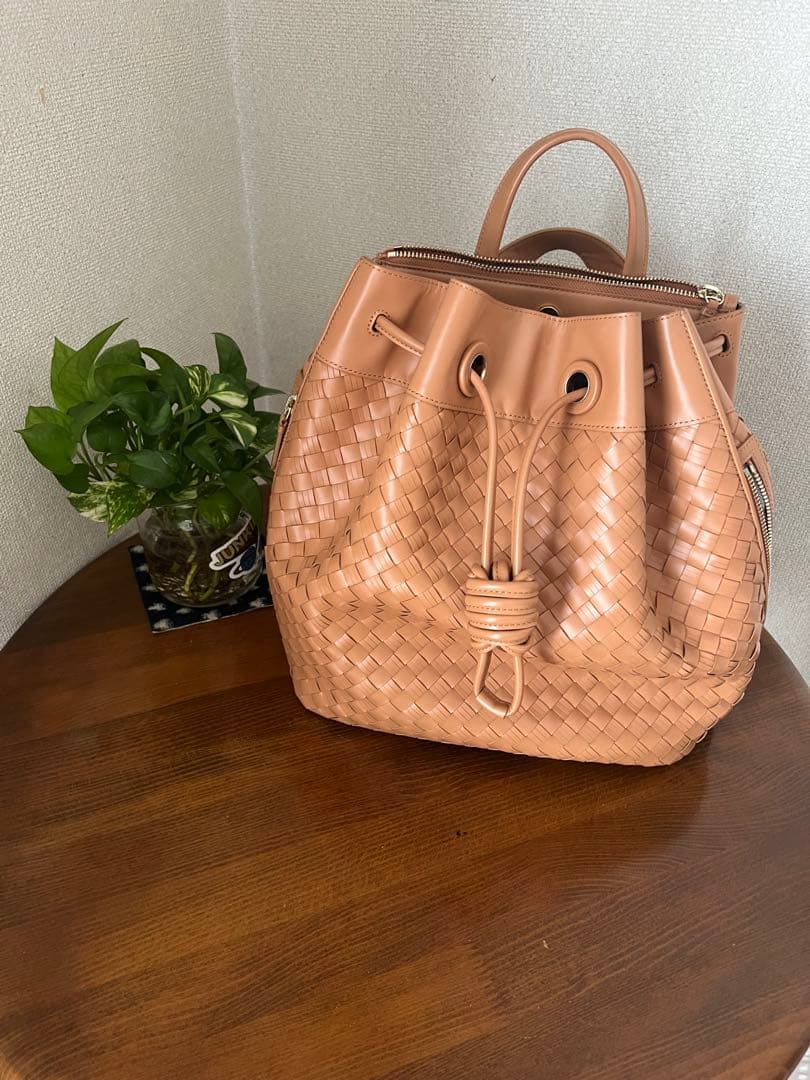 ぷるぷるさん専用 ベージュ 編み込みデザイン リュック ぷるぷるさん専用 ベージュ 編み込みデザイン リュック