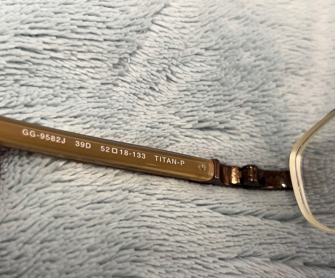 GUCCI GG 8927 メンズ ブラウンメタルフレーム メガネ 度入り