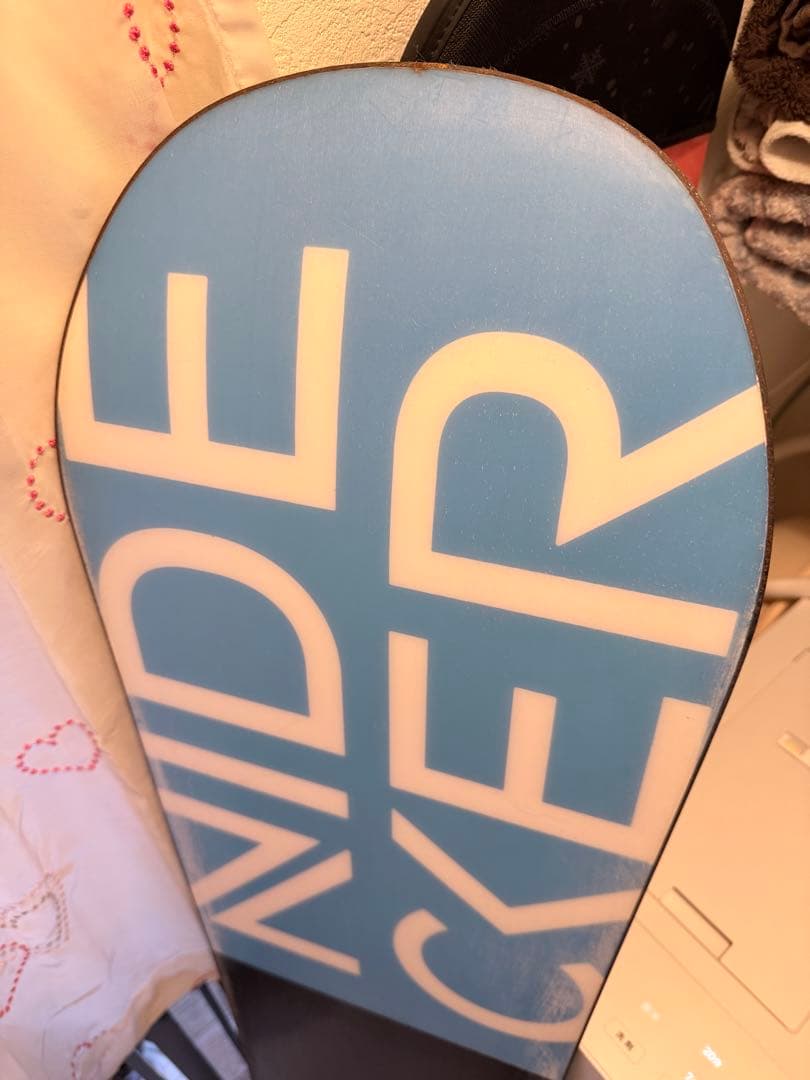 スノーボード 黒/赤 ストライプデザイン