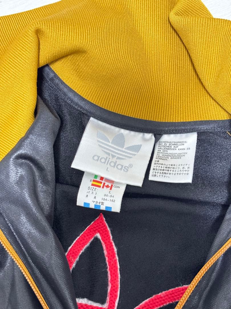 adidas ジップアップジャケット L 黒/金/赤 - メルカリ