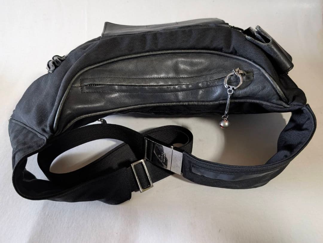 希少 GUCCI グッチ ボディバッグ トムフォード期 キャンバス 本革レザー