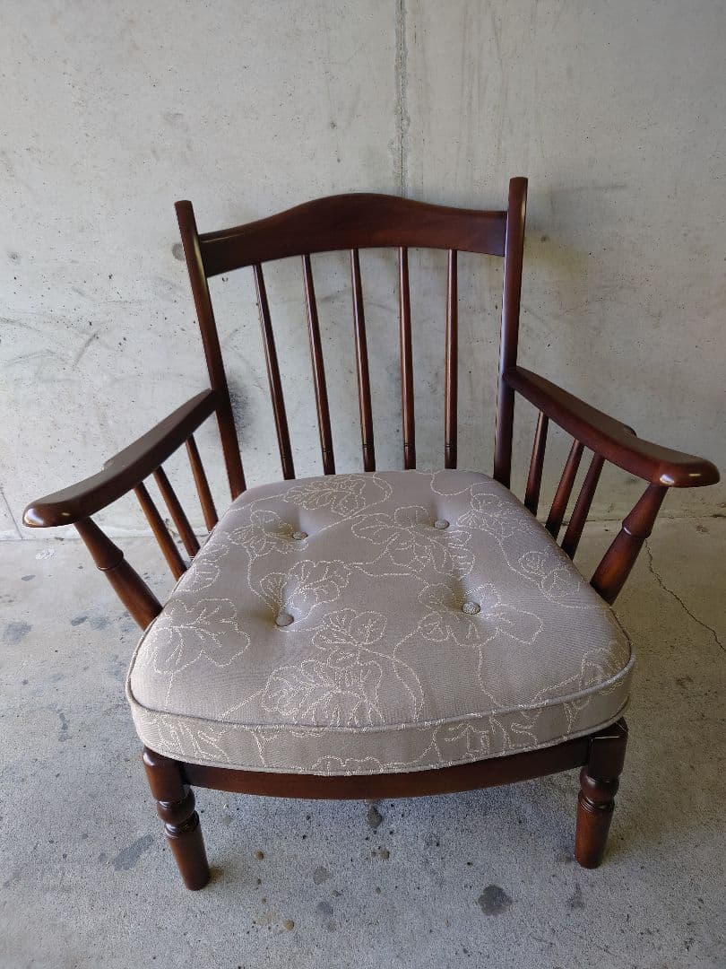 限界価格！！これ以上の値下げなし！カリモク 現行モデル コロニアル