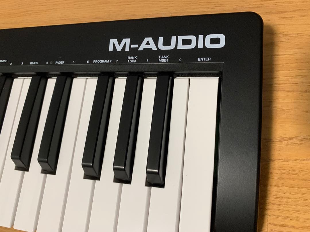 ペダル・ケーブル付】M-Audio Keystation49 MK3