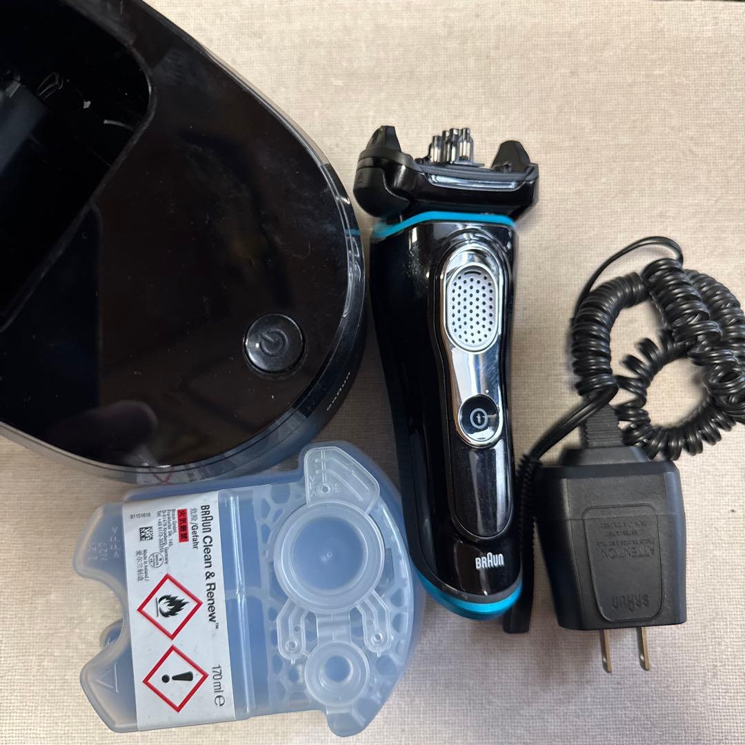 Braun 電気シェーバー 充電器 シリーズ9 Amazon.co.jp: 対応ブラウン シェーバー 充電器 12V0.4A 4.8W ブラウン