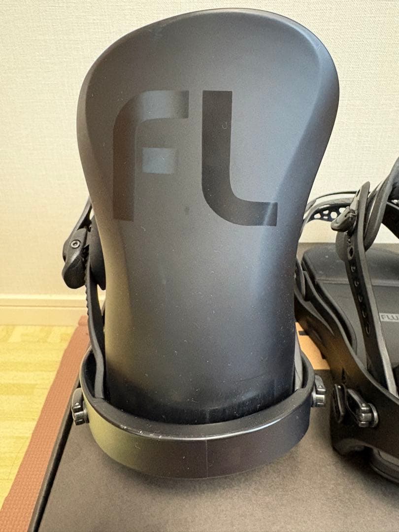 FLUX SR BLACK サイズM 22-23モデル 箱・保証書付 フラックス - メルカリ