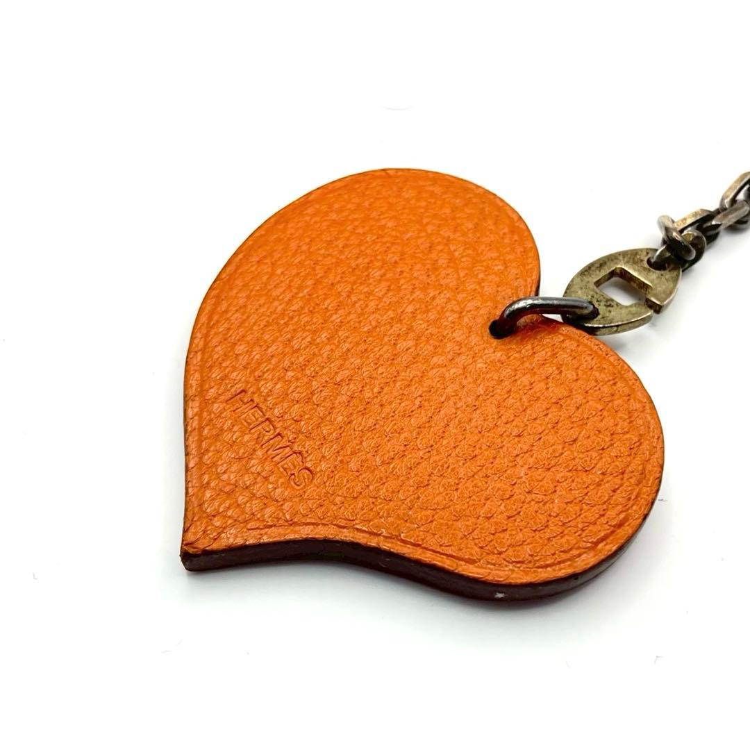 美品】エルメス レザーキーホルダー ハート バレンタイン限定 オレンジ