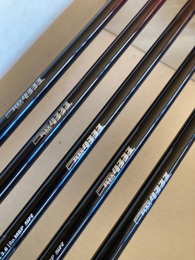 ゼクシオ11アイアンSRシャフトのみボルドー5本美品 - メルカリ