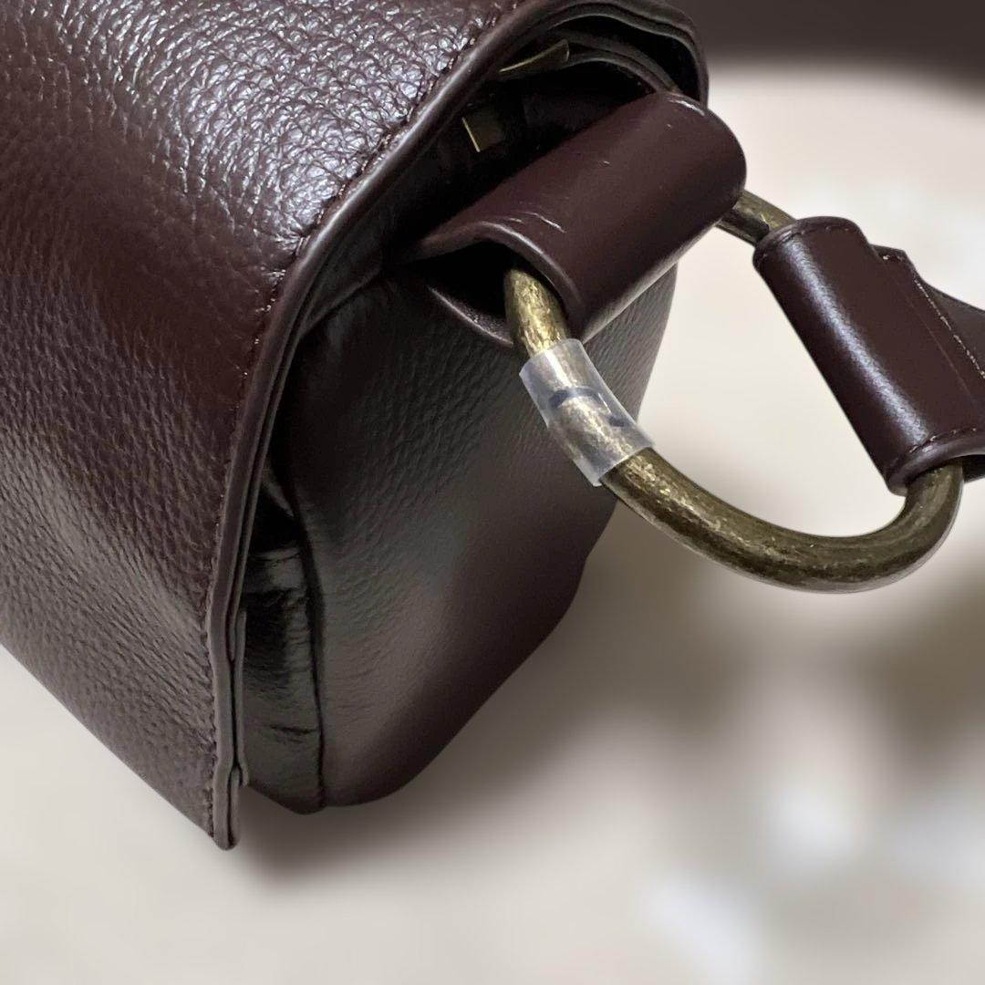 BEARDSLEY ビアズリー レザーボディバッグ ブラウン - メルカリ