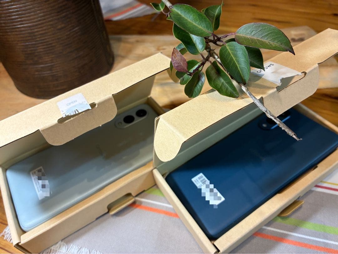 arrows We2ネイビーグリーン/ライトブルー 2個セット限定 arrows We 【新品】arrows We2 FCG02 au [ネイビーグリーン]【日曜日