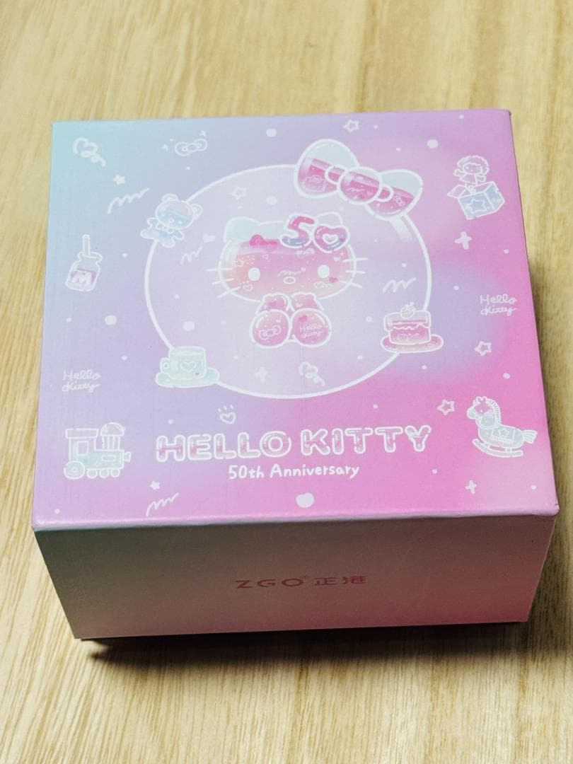 ハローキティ50周年 グラデーションホワイト サンリオ 腕時計 限定