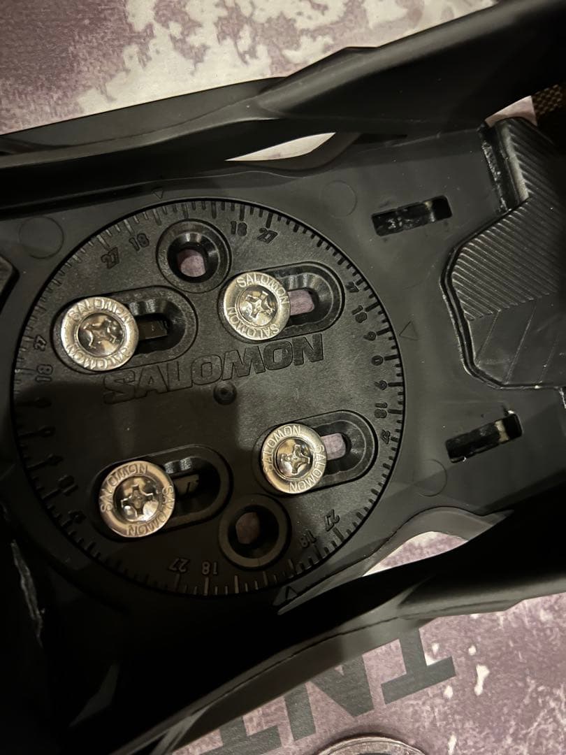 美品】FNTCスノーボード SALOMONビンディング付※2025年12月購入 - メルカリ