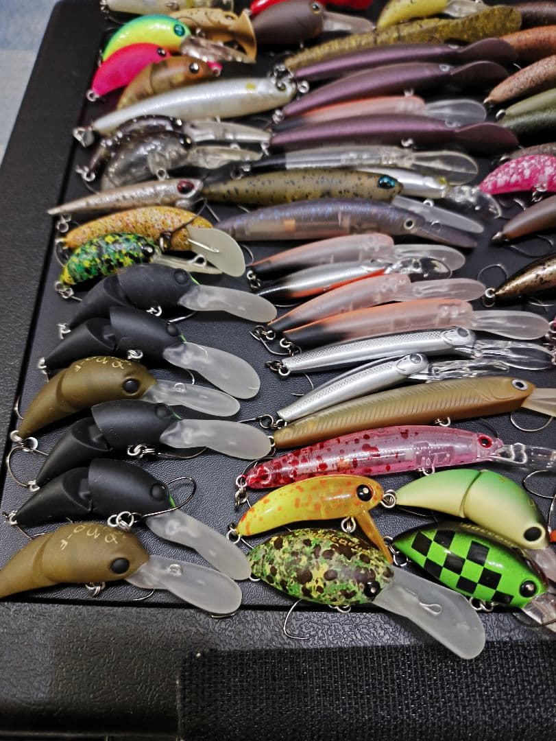 エリアトラウトプラグセット110個クランクミノー