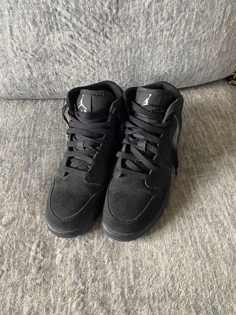 NIKE ブラック ハイカット シューズ エアジョーダン　1MID JORDAN BRAND AIR JORDAN 1 MID SE BLACK/METALLIC SILVER-WHITE