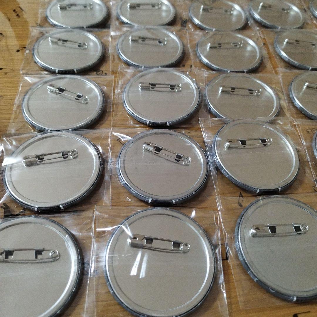 カラフルピーチ うり 缶バッジ まとめ売り 2023年 新ビジュ 49個セット