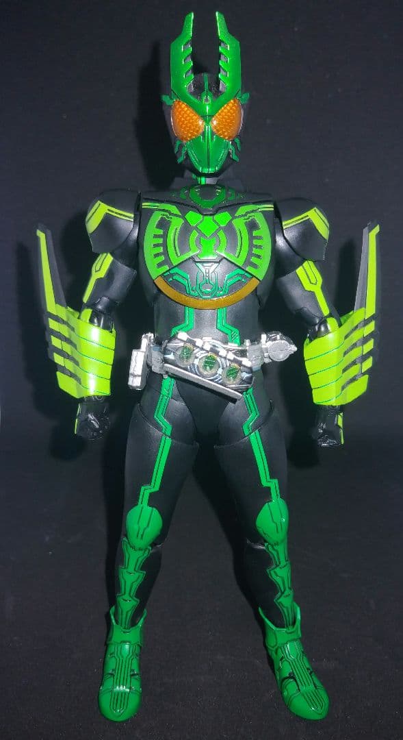 S.H.Figuarts（真骨彫製法）仮面ライダーオーズ ガタキリバコンボ