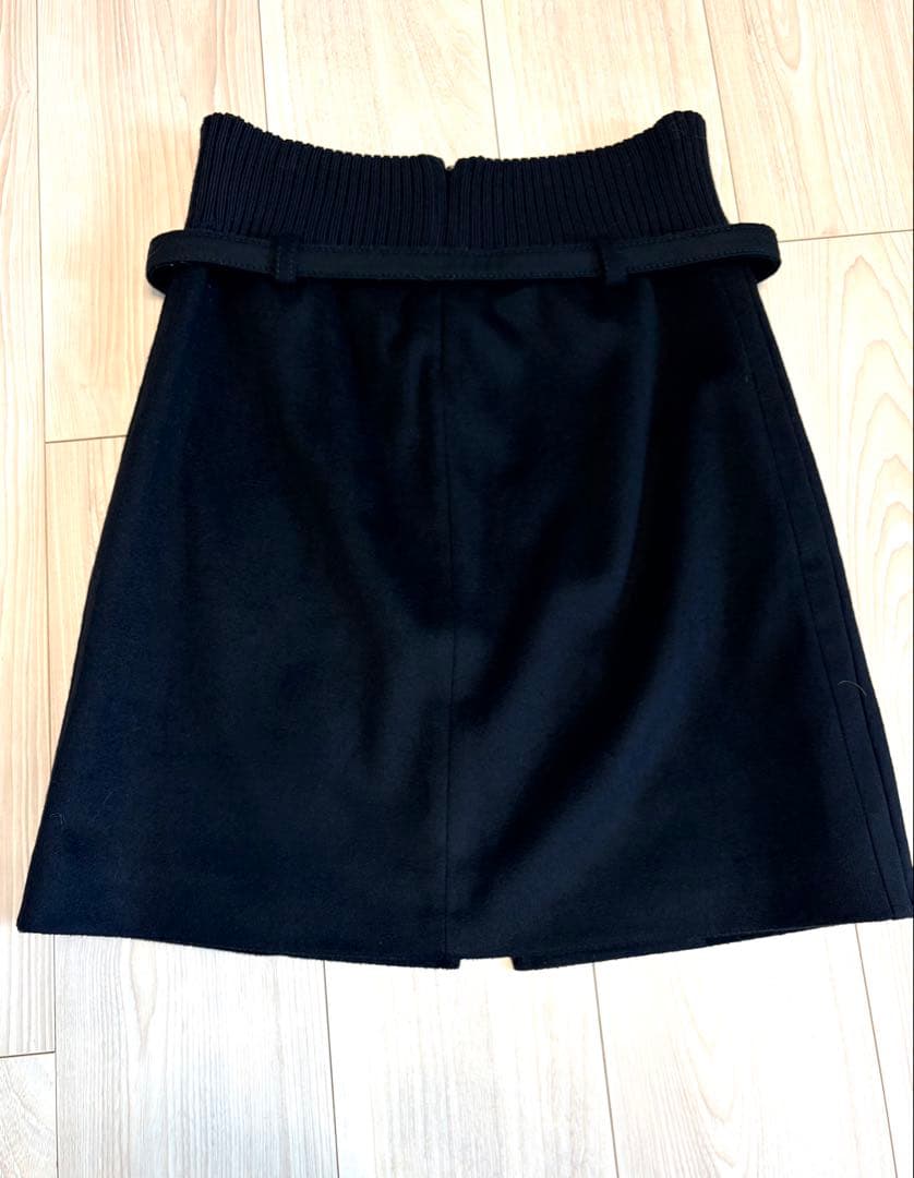 希少廃盤 GUCCI ベルト付き 上質ウール ラップスカート 黒 サイズ36