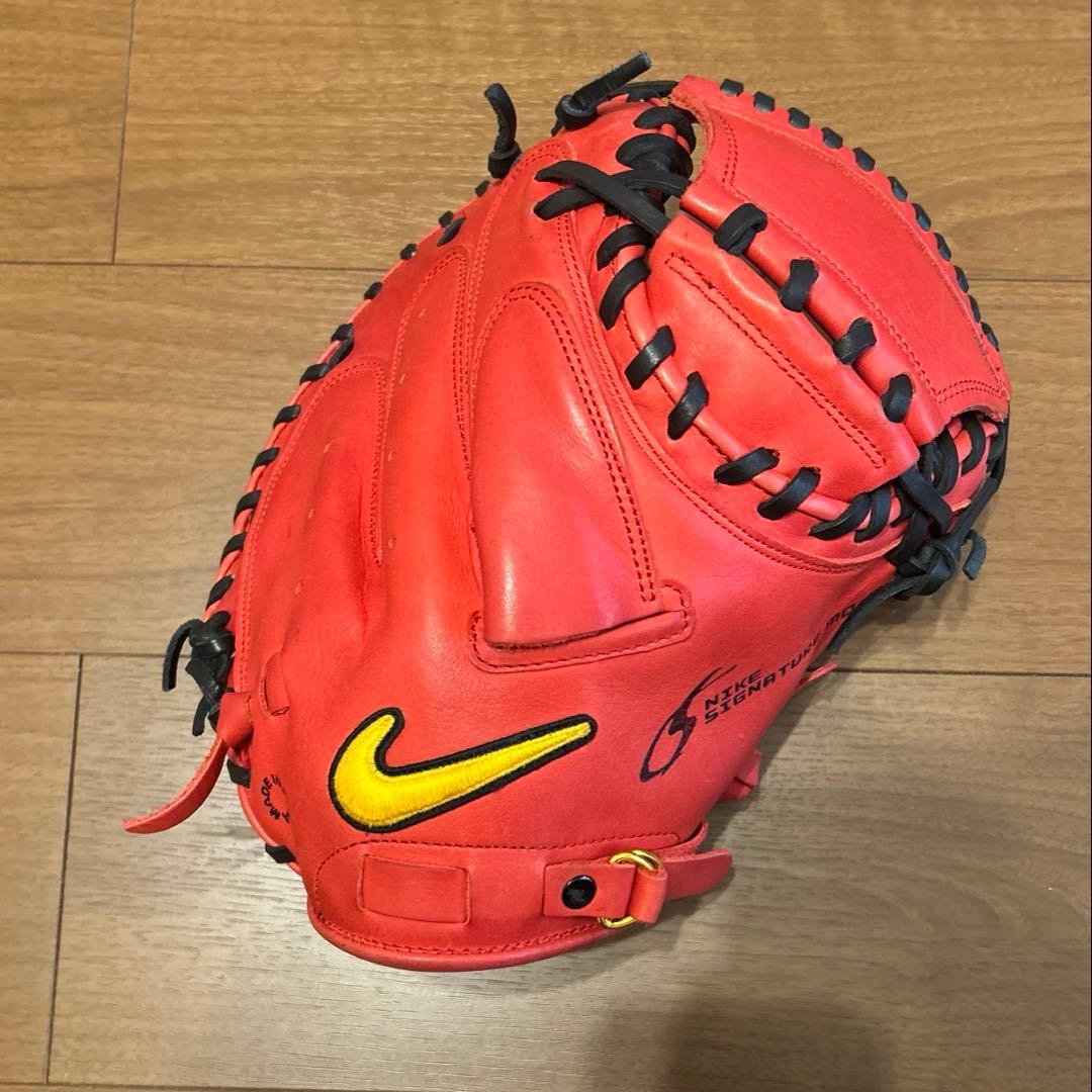 極美品】NIKE JOH 08 SIGNATURE MODEL 捕手ミット - メルカリ