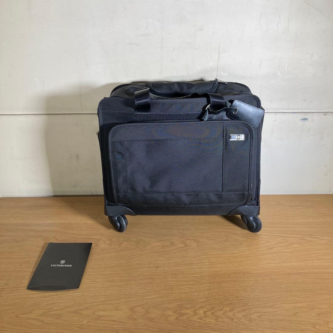 VICTORINOX 四輪キャリーバッグ Architecture 3.0 - メルカリ