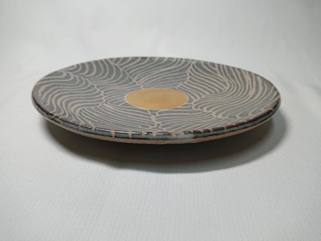 ◇ 安藤日出武作 ◇ 旭日双光章叙勲記念・金彩旭日波紋平皿 ＊新品未