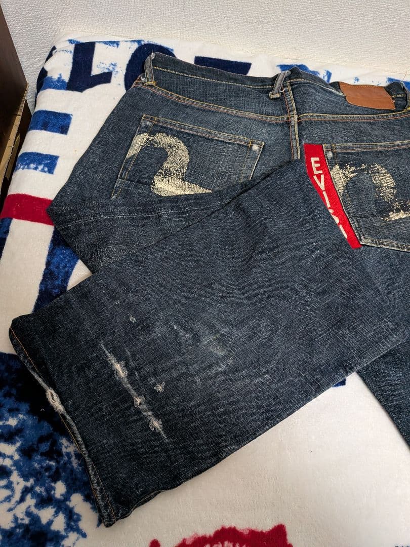 超美品 EVISU ジーパン 黒ペイントカモメ Vステッチ 赤耳 ボタン