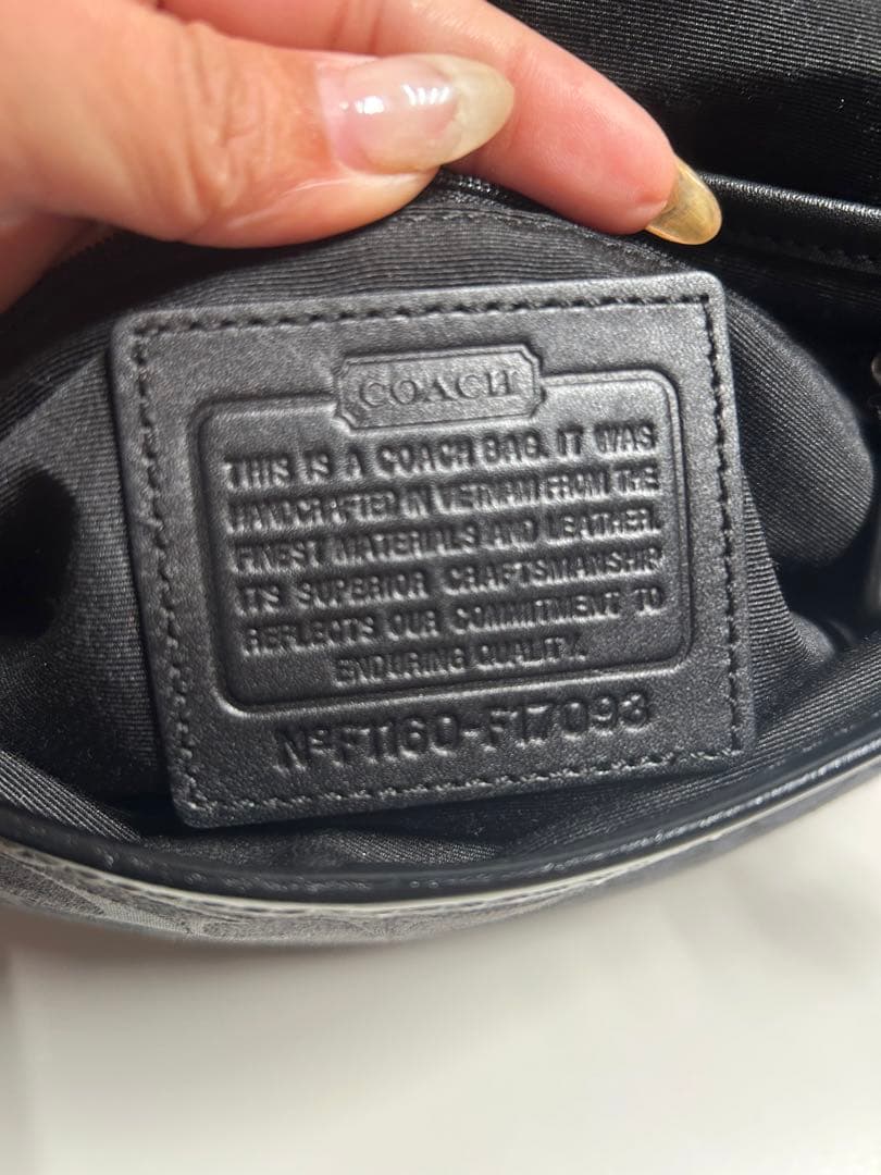 【#nr/11.3/12】コーチソーホーシグネチャーフラップホーボー　coach