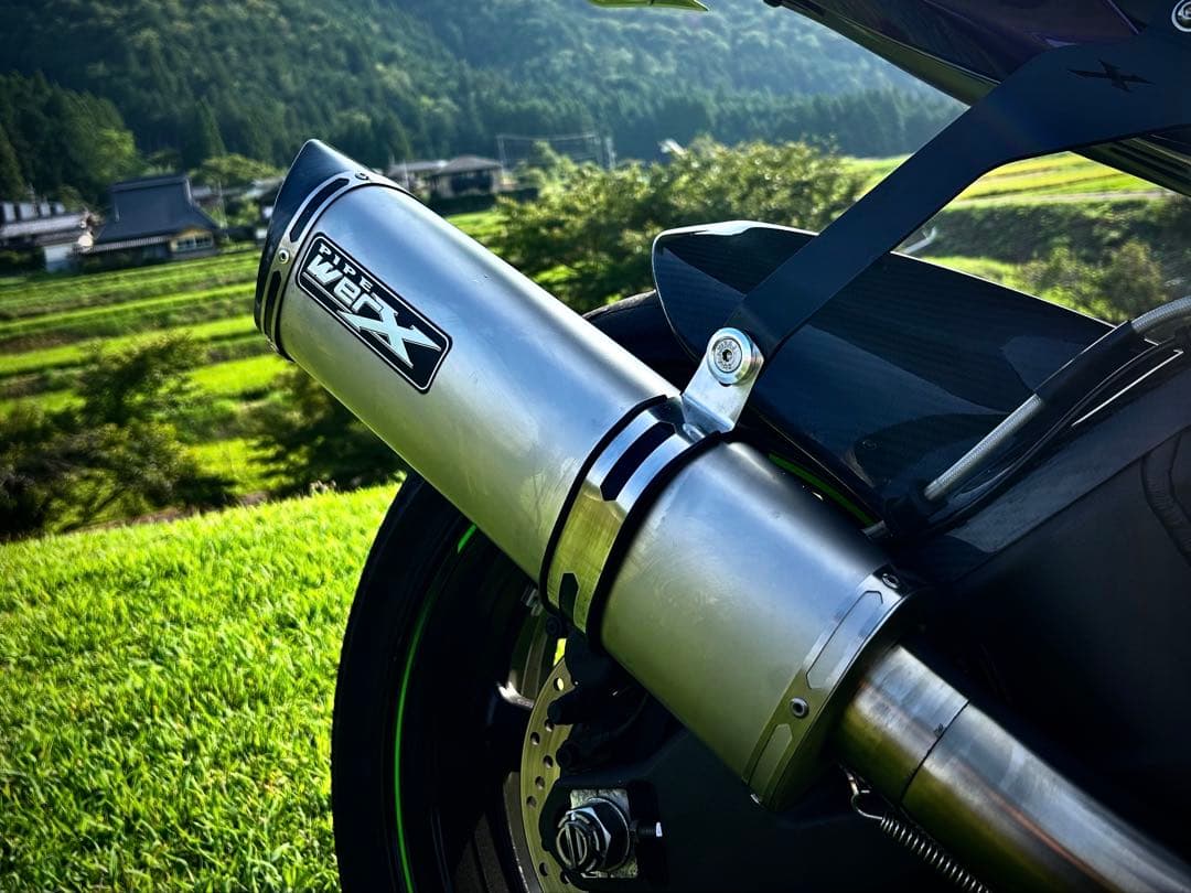 PIPEWERX マフラー ZX-10R 2016–2020 M4 Exhaust ZX-10R 2021-2026 フルエキ GP19 ブラック