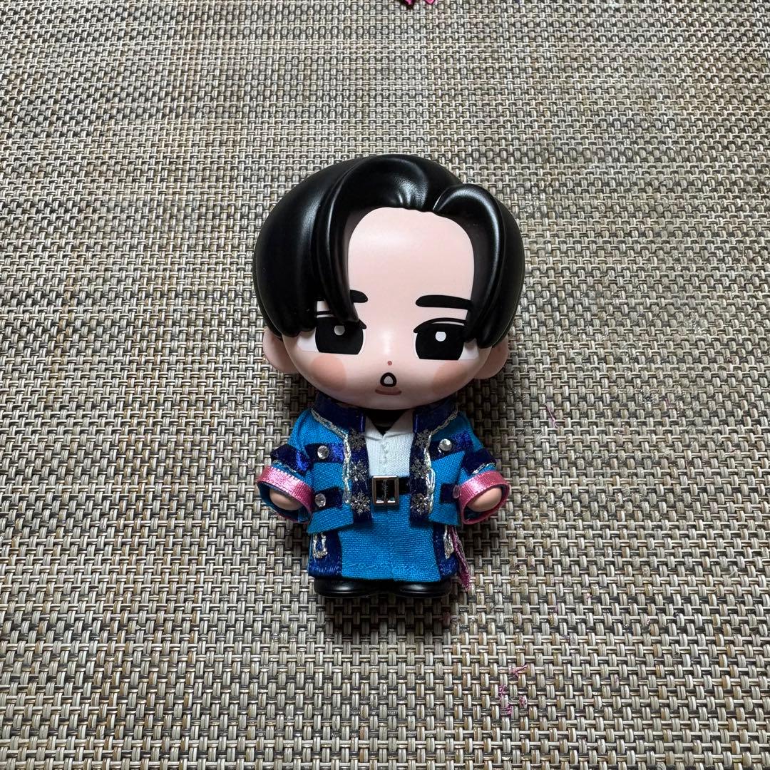 すのチルソフビ ターコイズ衣装 目黒蓮 - メルカリ