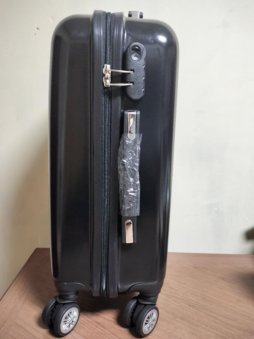 新品】トムとジェリー リモチャレ キャリーバッグ S賞 (スーツケース