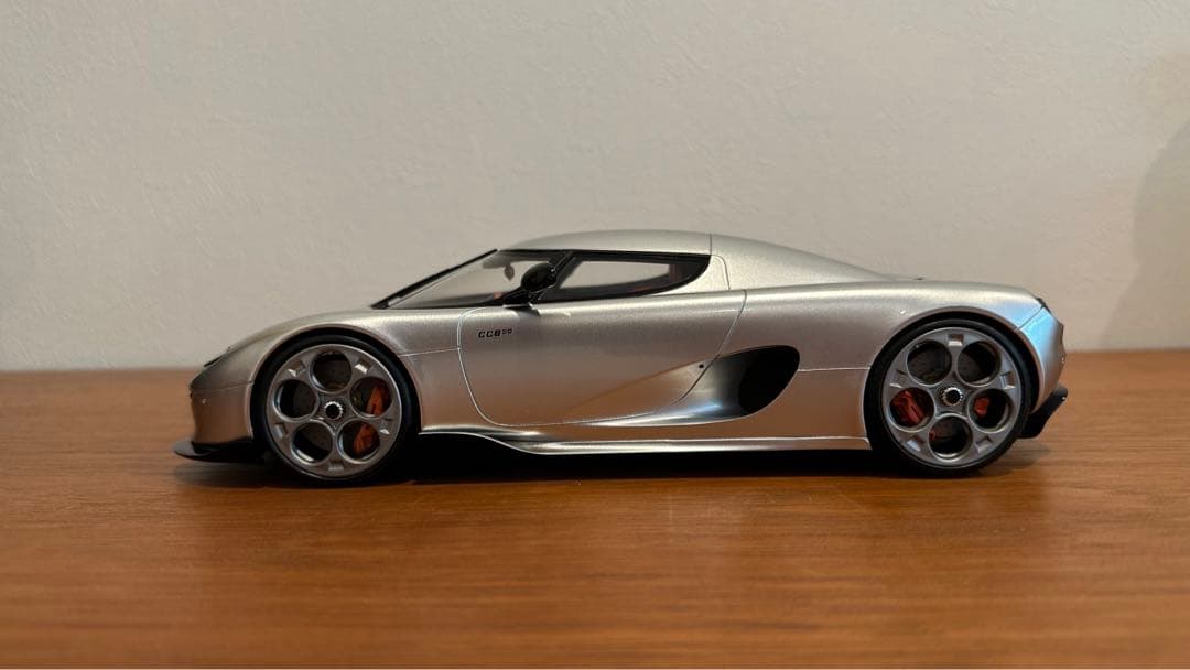マ*イ様 GT SPIRIT 1/18 ケーニグセグ CC850 (シルバー) - メルカリ