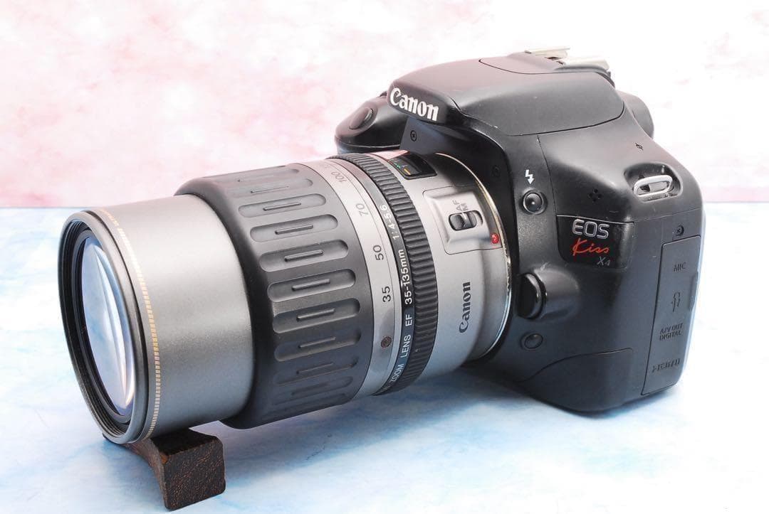 キヤノン Kiss X4☆入門機☆一眼レフカメラ☆高倍率レンズ☆コスパ