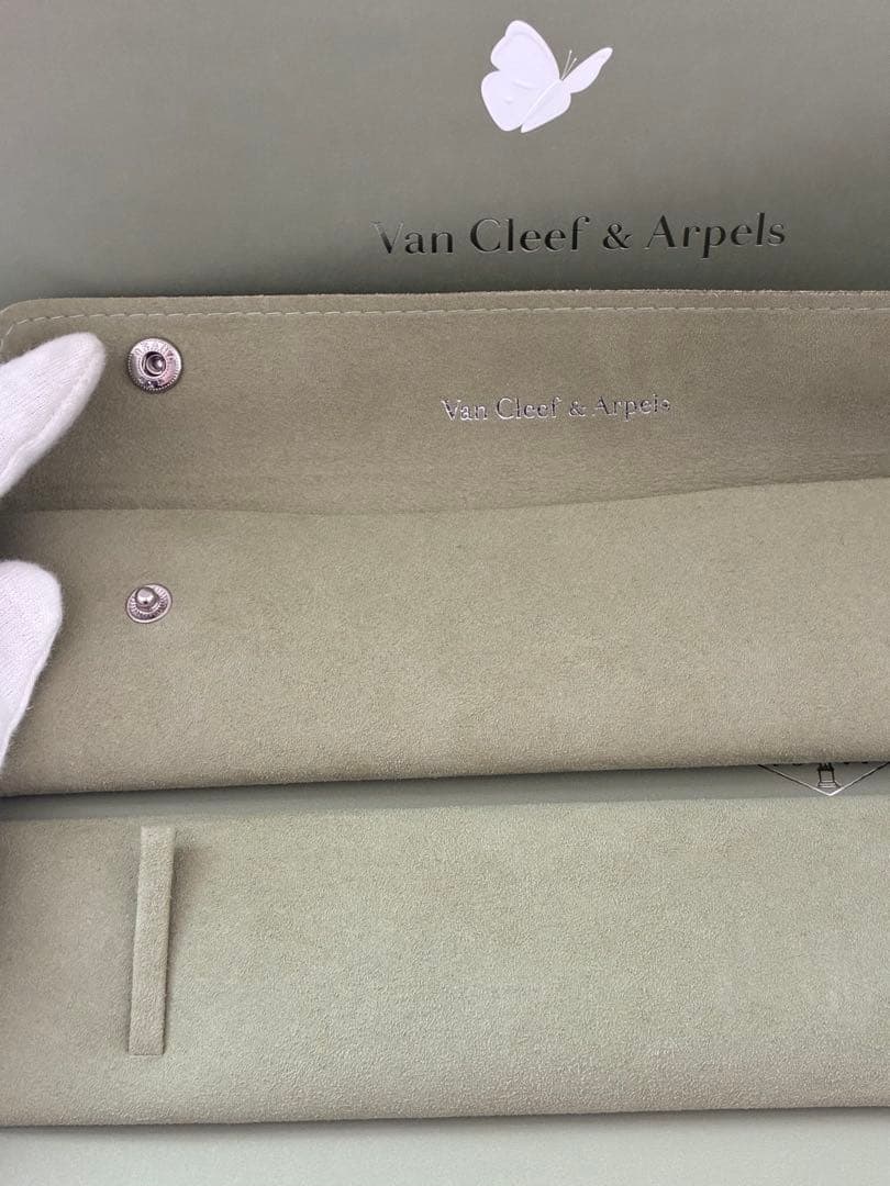 新品未使用】ヴァンクリーフアーペル ブレスレット ケース ウォッチ