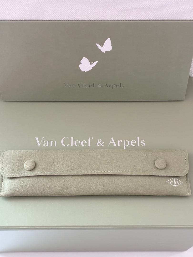 新品未使用】ヴァンクリーフアーペル ブレスレット ケース ウォッチ