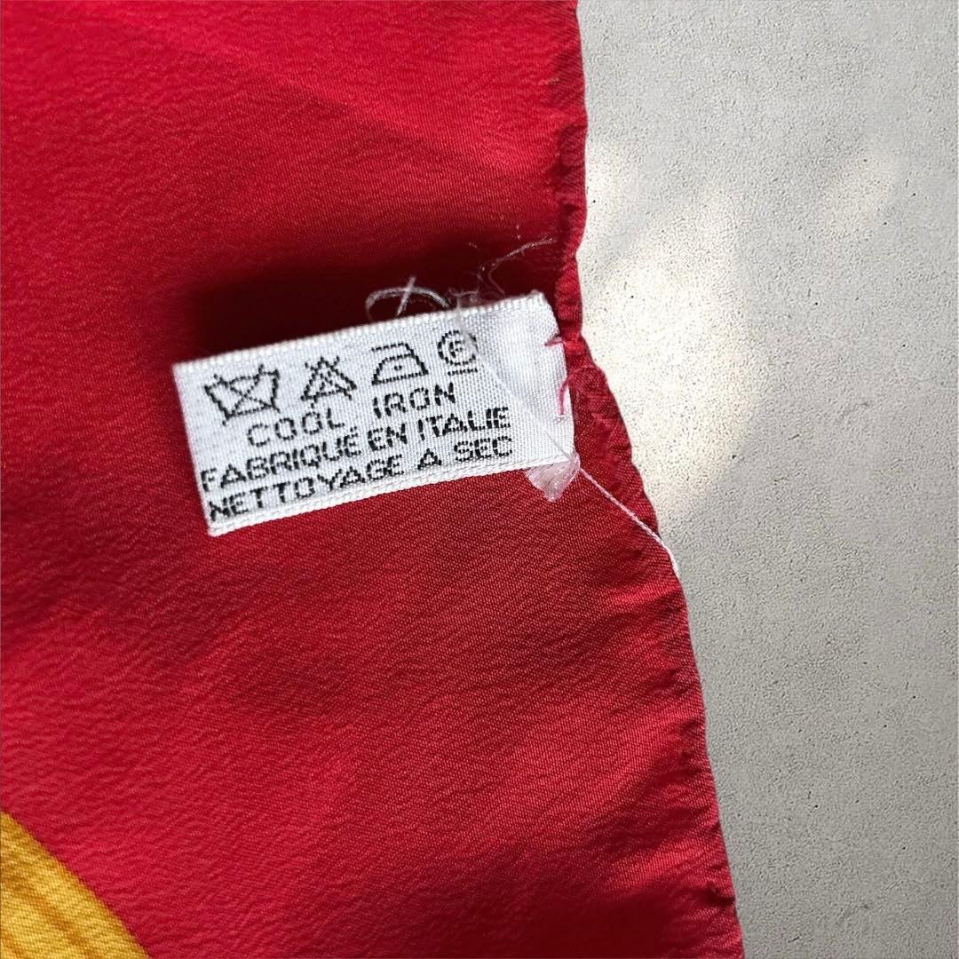 CHANEL✨シルクスカーフ カメリア柄 赤×ゴールド ヴィンテージ