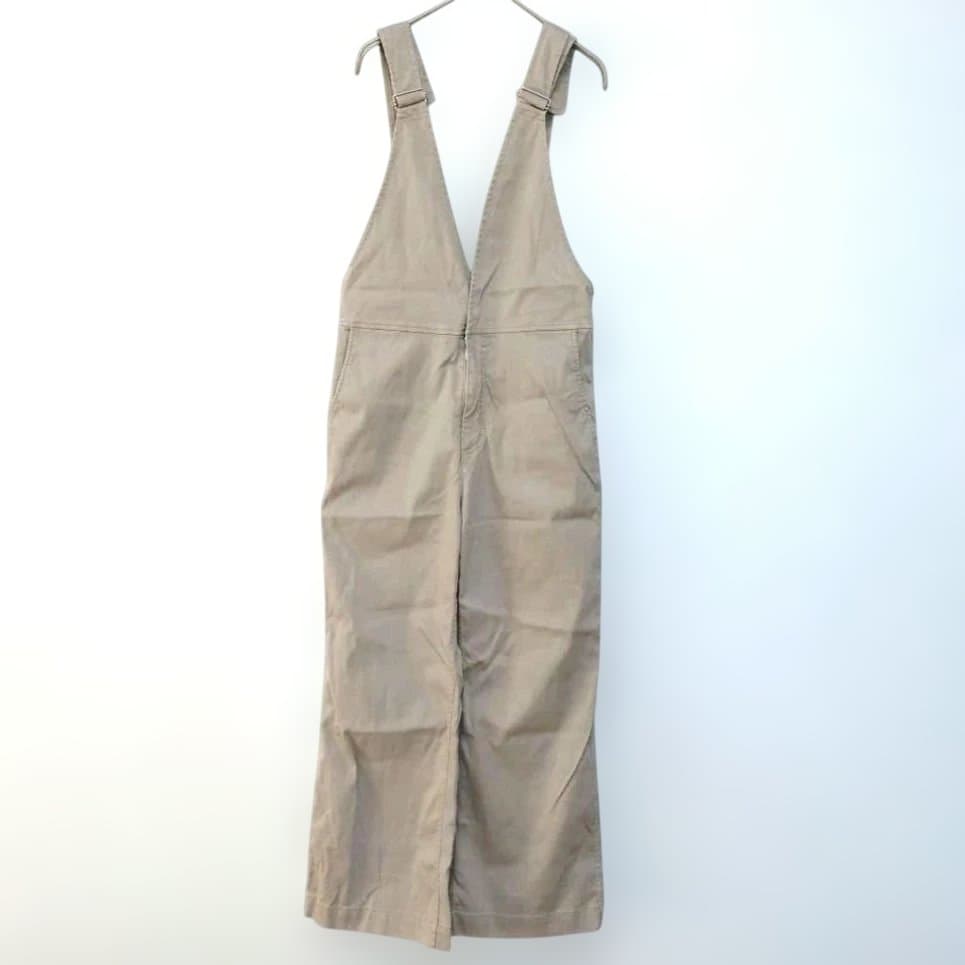 スピックアンドスパン】Vネックサロペットズボン 36 ベージュ