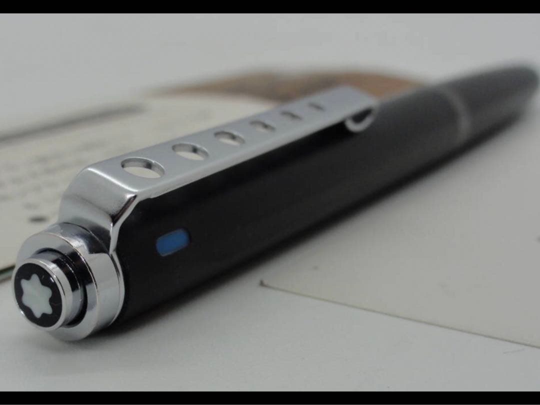 非常にレアなモデル手に入れる価値のある稀少なカレラ4色ペンNo570