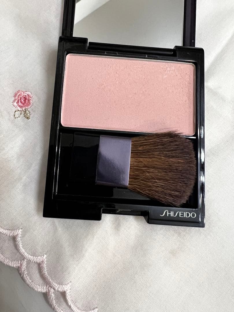 資生堂 SHISEIDO ルミナイジング サテン フェースカラーPK107 - メルカリ