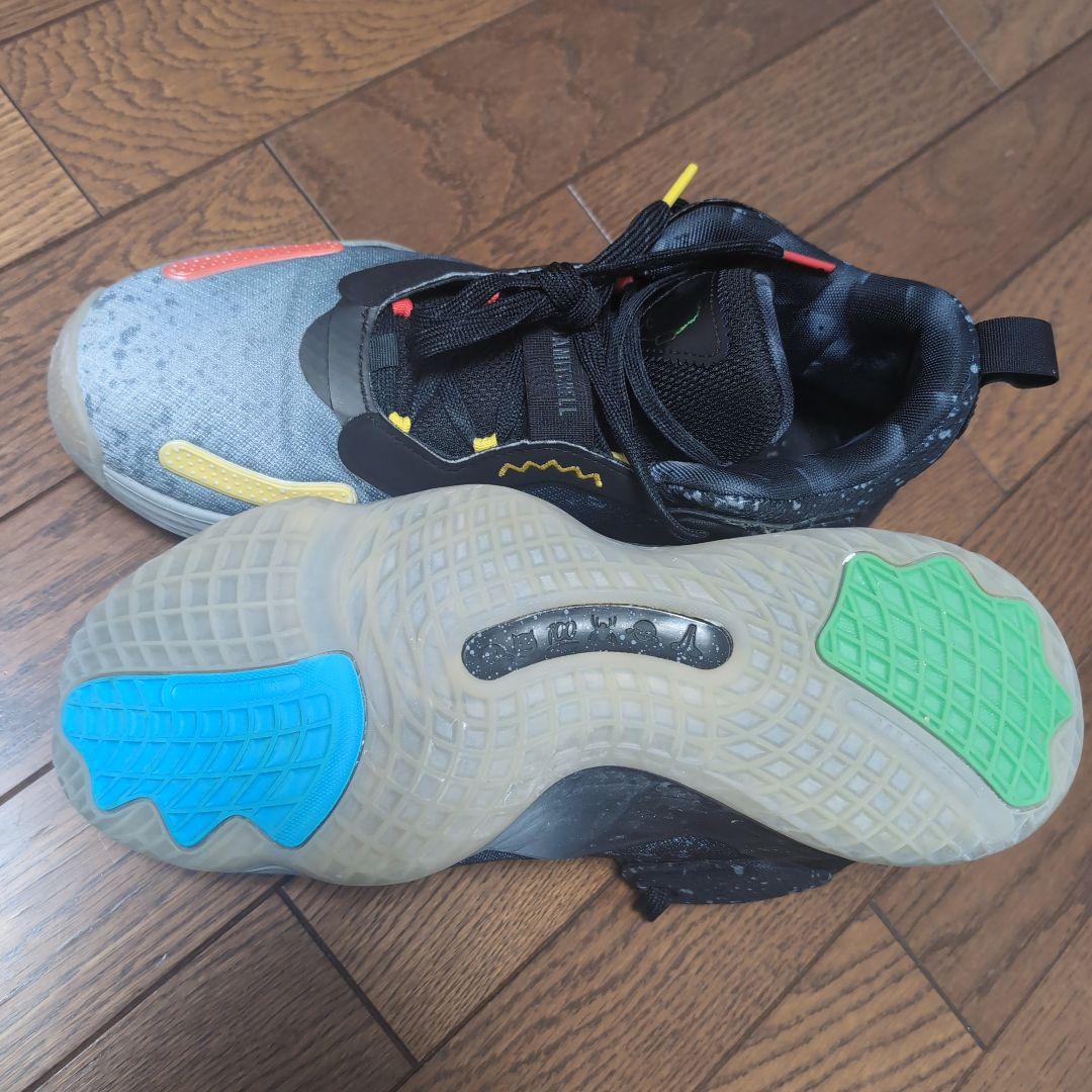 【28.5cm】アディダスのバスケットボールシューズ